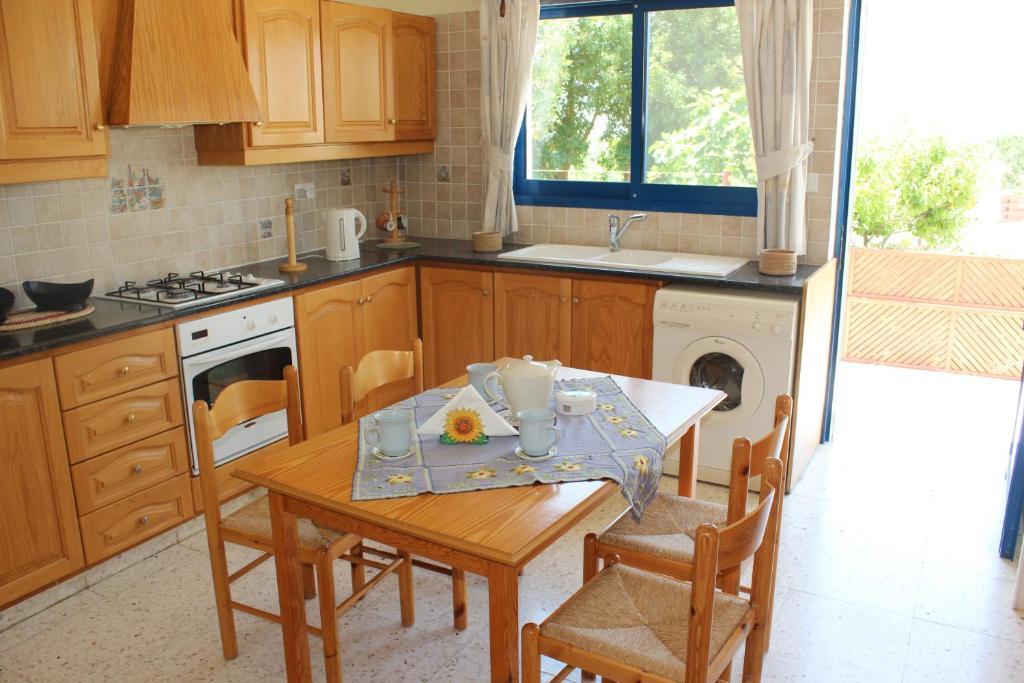 Kavalla Forest Villas パ フォス 部屋 写真